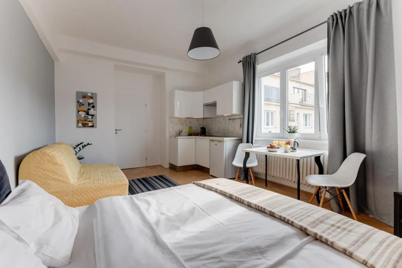 Jt'S Apartments Biskupcova Str. Πράγα Τσεχία